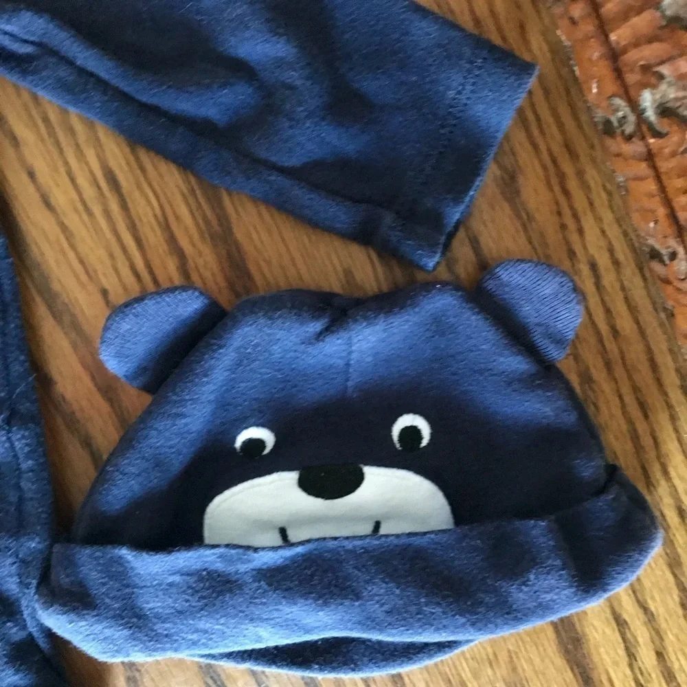 Carter’s 2 piece Car Set